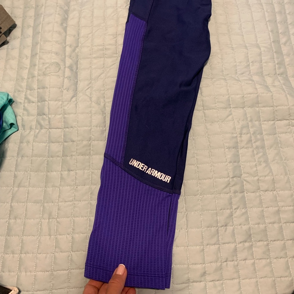 Under Armour leggings. Like new, size S